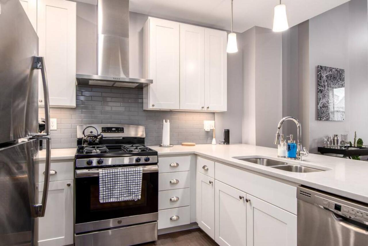 Soaring 2-bedroom Parkside Loft Walkable To It Holiday home Cincinnati